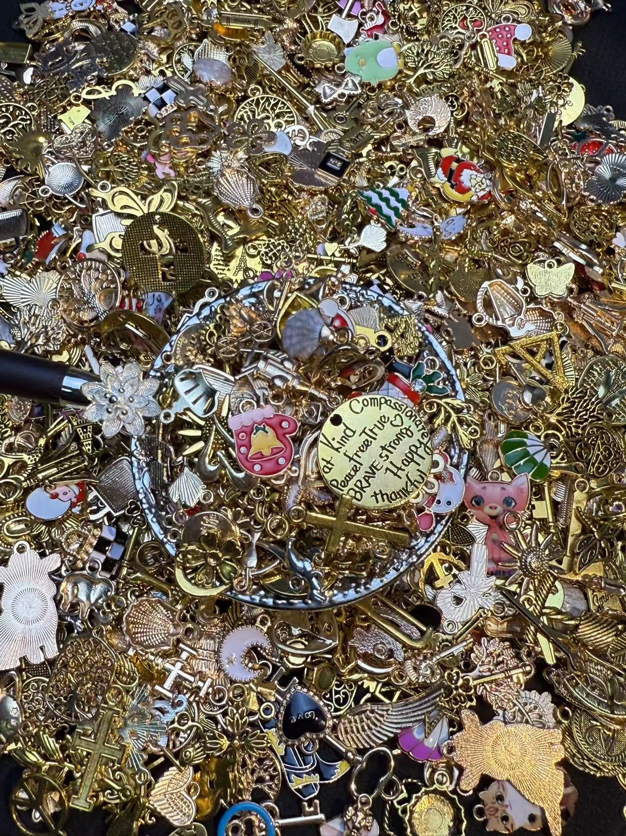 Charming charms scoops - charms mix 1 scoop （around 100-150 charms）